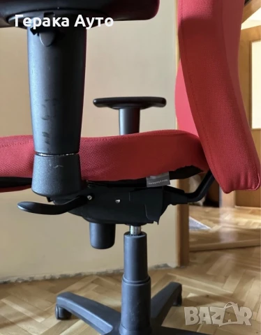 Офис стол:Dormeas smart, червен, снимка 4 - Столове - 51261188