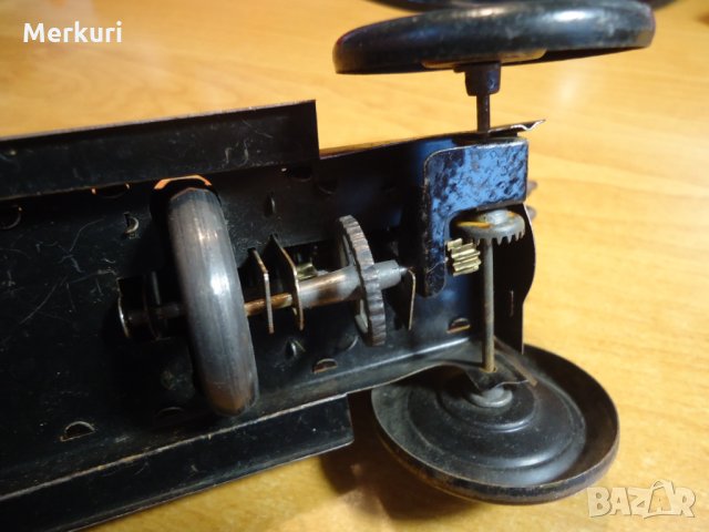 Стара много рядка ламаринена количка Hess Mobil 1050 JLH, снимка 17 - Колекции - 34637311