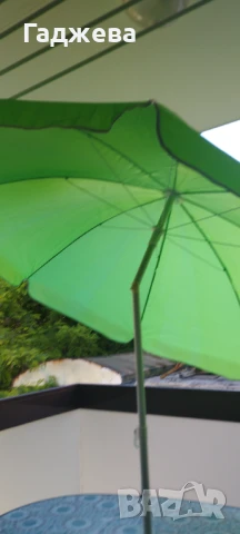 комплект градинска маса, столове и чадър, снимка 2 - Градински мебели, декорация  - 50501377