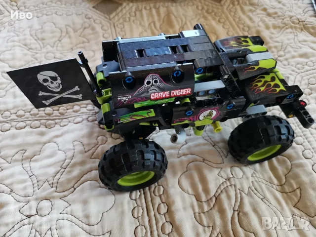 LEGO Technic Monster Jam Grave Digger - 42118., снимка 2 - Конструктори - 55898807