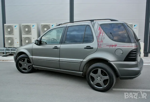 Mercedes-Benz ML 320 ГАЗ*AMG*NAVI* , снимка 5 - Автомобили и джипове - 55931974