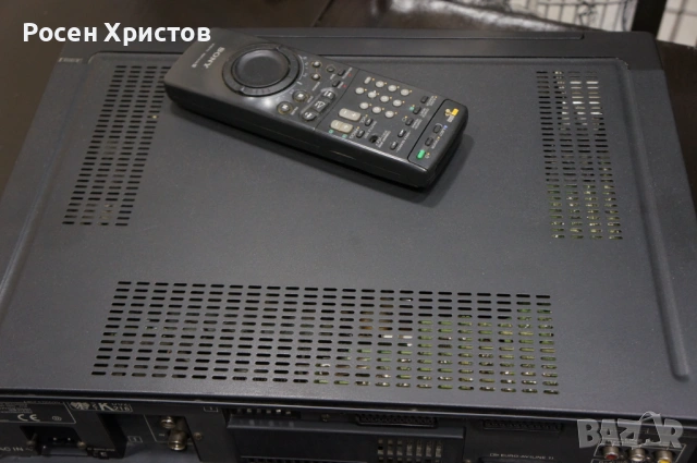 Видеорекордер Sony SLV-E1000 неработещ с оригинално работещо дистанционно., снимка 12 - Плейъри, домашно кино, прожектори - 53276515
