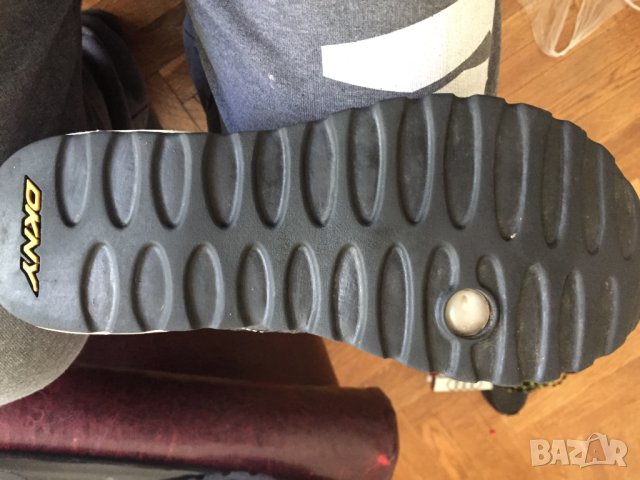 Оригинални маратонки DKNY, снимка 5 - Маратонки - 21270733