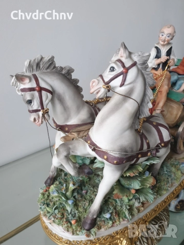 Capodimonte скулптура 45см/Каподимонте стара голяма порцеланова фигура-композиция/карета-любовници, снимка 8 - Статуетки - 52571683