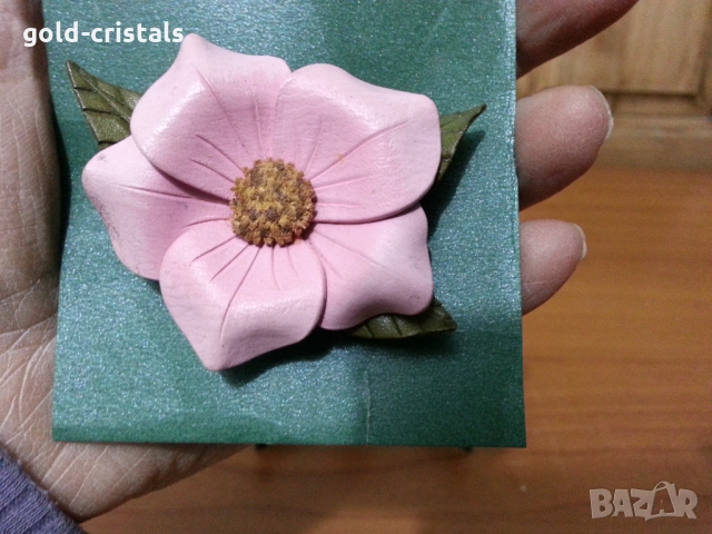 Ретро брошка 