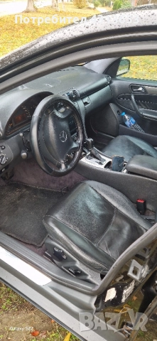 Мерцедес Ц220 Дизел Автомат, снимка 5 - Автомобили и джипове - 52097090
