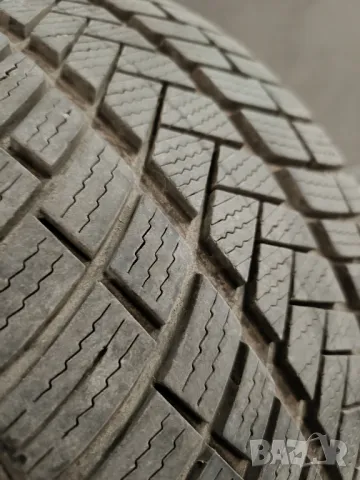 Зимни гуми , снимка 3 - Гуми и джанти - 49449692