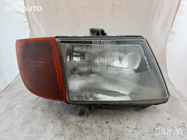 Десен фар Valeo за Мерцедес Вито Mercedes Vito, снимка 2 - Части - 48743479