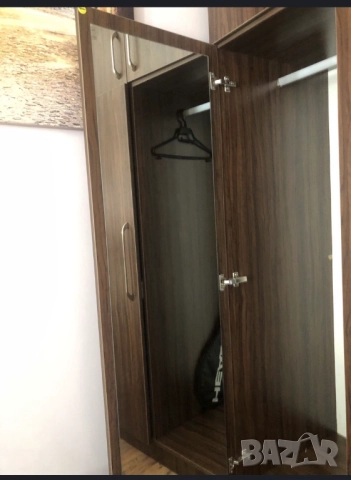 Гардероб и Тоалетка с огледало, снимка 4 - Гардероби - 52803031