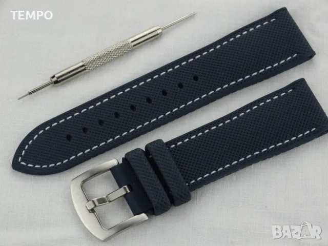 СИЛИКОНОВА КАИШКА СИНЯ С БЯЛ ШЕВ- 20мм + ПОДАРЪК, снимка 4 - Каишки за часовници - 48451474