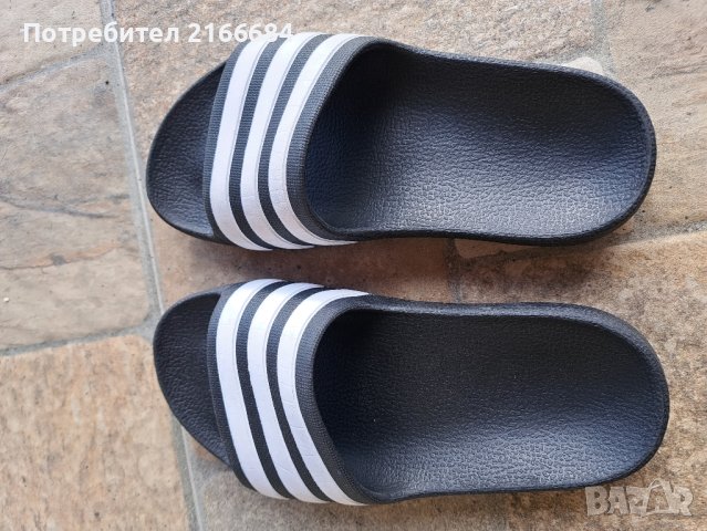 Чехли adidas, снимка 1 - Детски сандали и чехли - 44429170