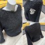 Дамска блуза/ пуловер / черен цвят/ с джоб/ декорация