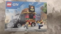 Конструктор LEGO City - Камион за бургери, снимка 2