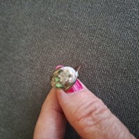 Дамски пръстен с инкрустирани цветни седефчета, снимка 4 - Пръстени - 41895924