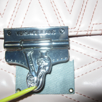 Versace Jeans Couture розова дамска оригинална чанта, снимка 16 - Чанти - 44727009
