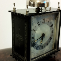 Стар механичен будилник, настолен часовник, снимка 6 - Антикварни и старинни предмети - 44809508