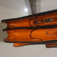Италианска  чанта Versache Vera pelle(истинска  кожа), снимка 12 - Чанти - 39703355