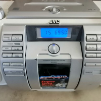 Буумбокс JVC RV-NV51W, снимка 3 - Аудиосистеми - 36154377