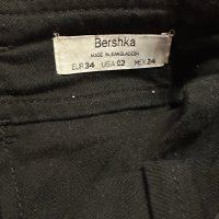 Уникални дънкови панталонки Bershka, снимка 4 - Къси панталони и бермуди - 41536397