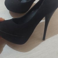 Дамски обувки, снимка 1 - Дамски обувки на ток - 42220385