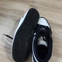 Nike air Jordan 1 retro low 100% оригинални 43, снимка 5 - Маратонки - 40785562