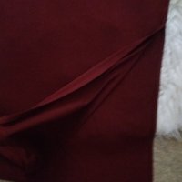 Дълга рокля свободна кройка в цвят бордо, разтворена в долния край от двете страни , снимка 2 - Рокли - 42025319