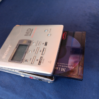 SONY MZ-R55 MiniDisc Player/Recorder, снимка 3 - Плейъри, домашно кино, прожектори - 44697903