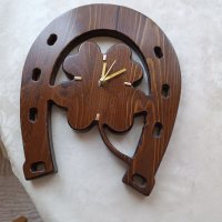 Дървен стенен часовник Подкова, снимка 1 - Стенни часовници - 41518077