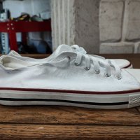 Кецове Converse 44 номер , снимка 1 - Кецове - 35835466