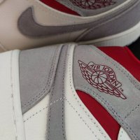 Нови Оригинални Обувки Размер 41 Nike Air Jordan 1 Mid Past Present Future Маратонки Кецове Shoes , снимка 9 - Кецове - 40328267