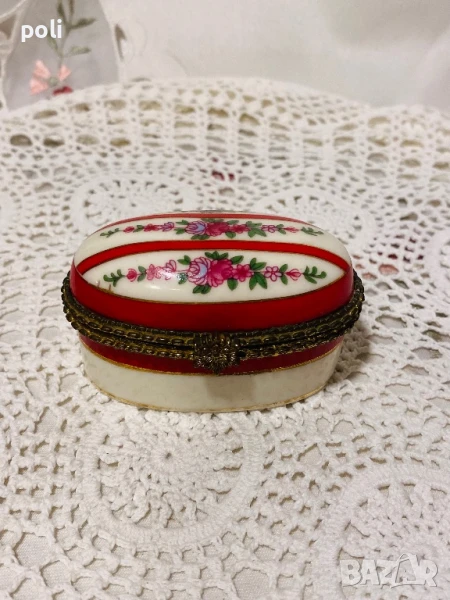 порцеланова кутия за бижута, снимка 1