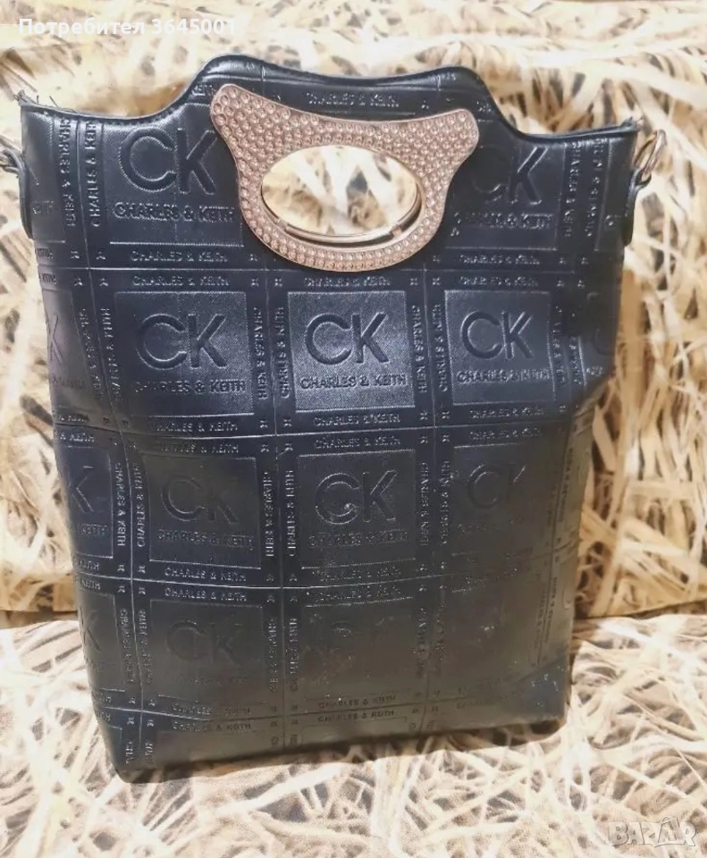 Екстравагантна дълбока черна дамска чанта от изкуствена кожа,с инициали.  НОВА , снимка 1