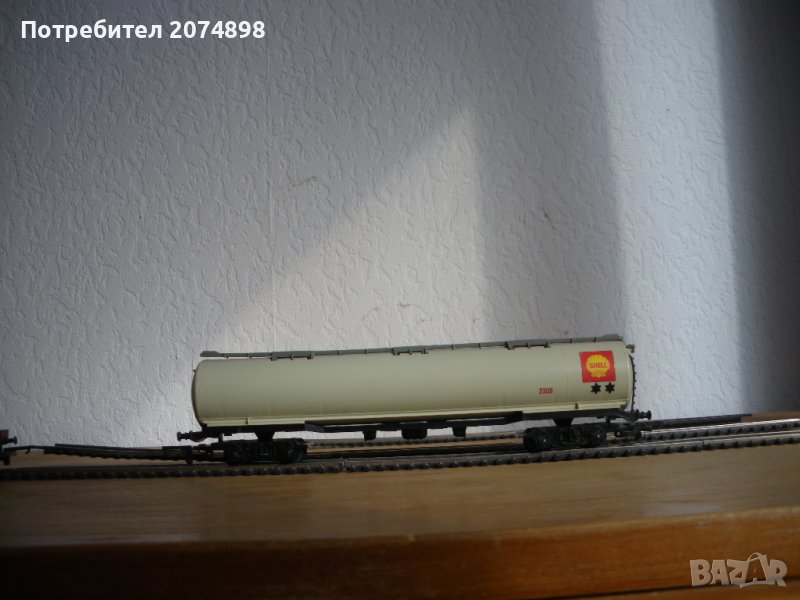 Четриосна цистерна, мащаб НО 1:87, снимка 1