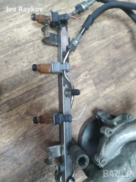 Бензинова реика и инжектори за SAAB 93 , saab 95 , 962069 ,BOSCH 0280156023 , снимка 1
