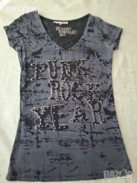 Тениска с капси , снимка 1