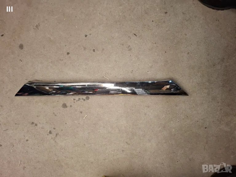 Лайсна заден капак Toyota Corolla 2014-2019, снимка 1