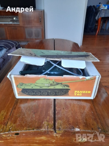 Стара играчка танк Panzer T62