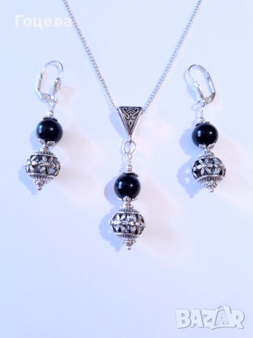 Разкошният ни нов комплект с камъни Черен диамант и фини филигранни орнаменти в цвят сребро , снимка 2 - Бижутерийни комплекти - 41819158