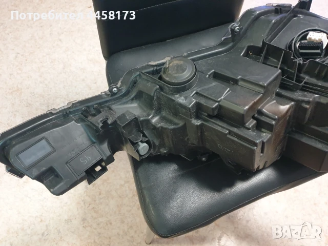 Toyota Corolla E21 2020 година ляв фар, снимка 3 - Части - 50911950