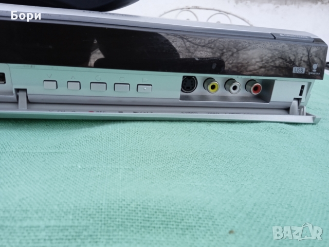 Panasonic DVD/DVB-S Tuner rekordér/ 160GB DMR-EX72 SEGS, 160GB, снимка 4 - Плейъри, домашно кино, прожектори - 36089356