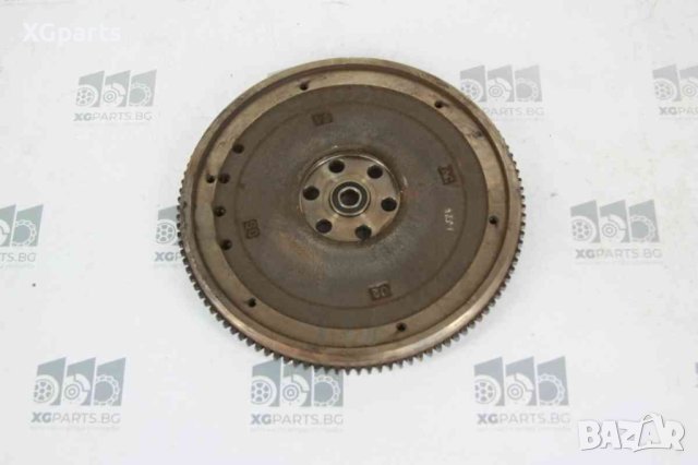  Маховик за Honda Civic 7-ген. 1.4i 90к.с. (2001-2006), снимка 2 - Части - 41684840