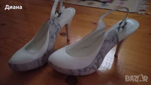 Елегантни бели обувки, снимка 2 - Дамски обувки на ток - 41041629
