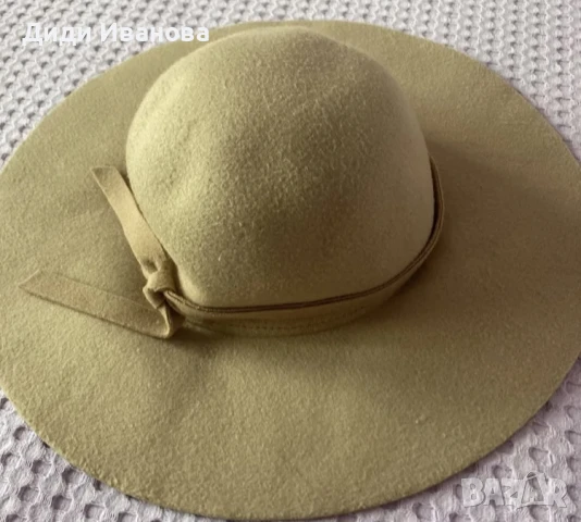 Дамски шапки 4 броя, снимка 5 - Шапки - 50036963