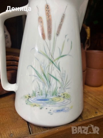 Изида от 1966 с най-рядко срещаната кана  Страхотен ретро модел и рядка декорация Размер-23/16 см , снимка 3 - Други - 52844168