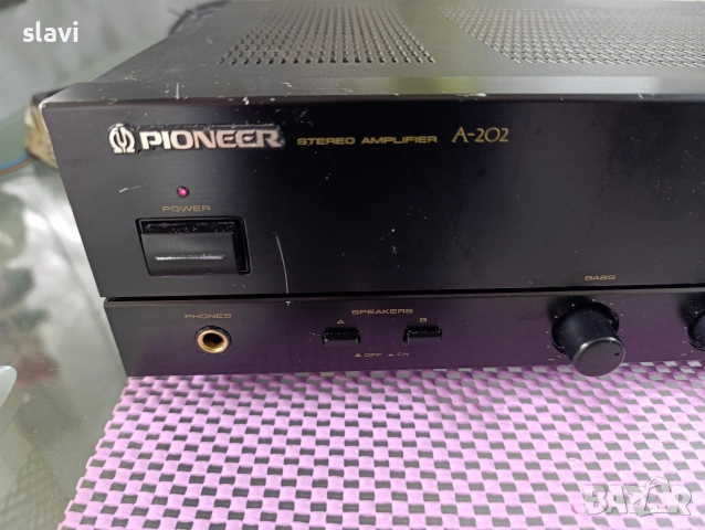 Усилвател Pioneer A-202 , снимка 2 - Ресийвъри, усилватели, смесителни пултове - 53400812