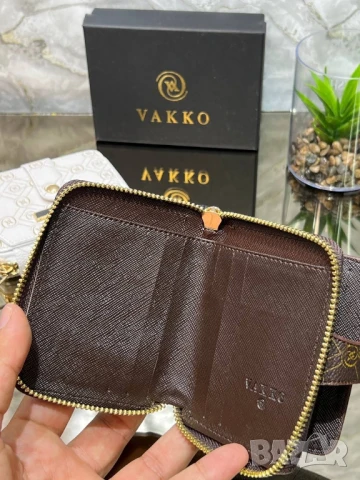 портмонета vakko, снимка 15 - Портфейли, портмонета - 51258845