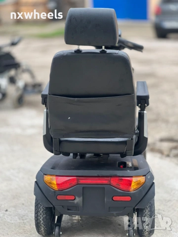 Акумулаторен скутер за трудно подвижни хора инвалиди Invacare Трудно подвижни, снимка 4 - Инвалидни скутери - 53245598