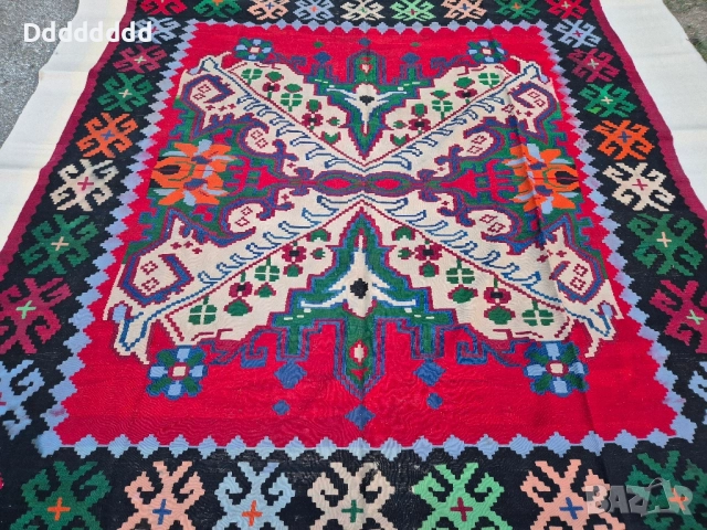 Стар Пиротски килим, снимка 4 - Антикварни и старинни предмети - 51837137