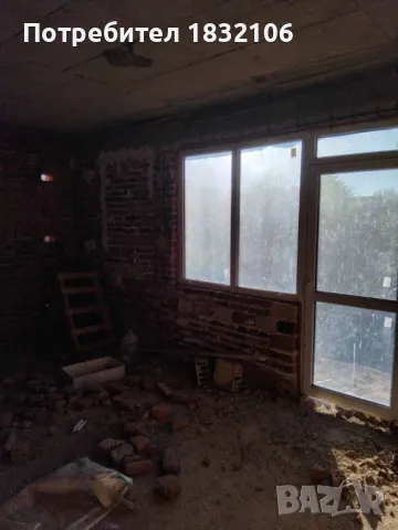 Просторна триетажна  къща, снимка 7 - Къщи - 47447505