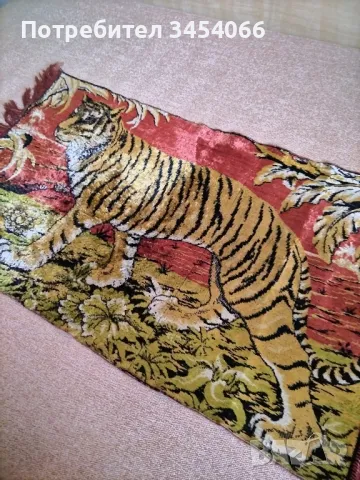 Ковьор за стена. , снимка 2 - Антикварни и старинни предмети - 47647663